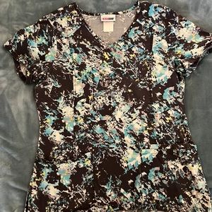 woman’s size small scrub top